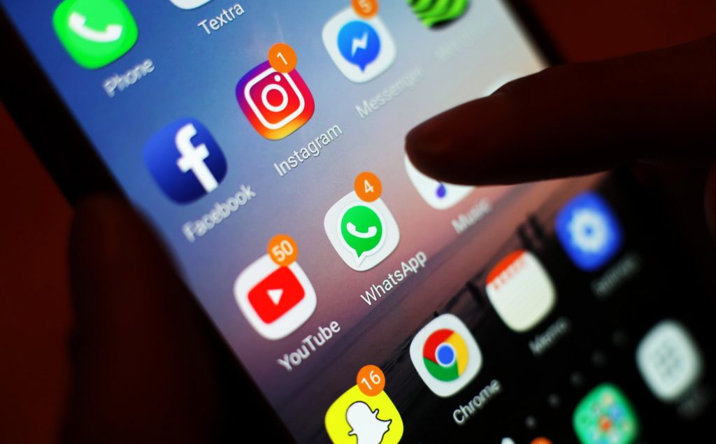 how-to-leave-whatsapp-groups-without-anyone-knowing:-the-app's-new-features-and-…-–-inews