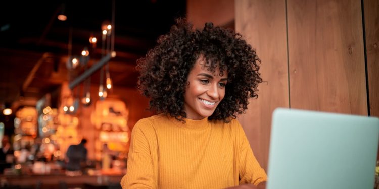 how-to-find-a-side-hustle-that-could-keep-your-skills-'sharp'-and-make-you-better-at-your-job