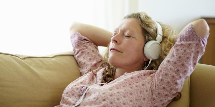 best-music-streaming-services-–-consumer-reports