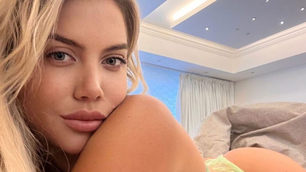 wanda-nara-cheekily-'edits'-instagram-boob-shot-to-avoid-ban-amid-claims-hubby-mauro-…