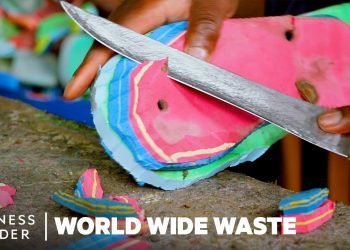 how-flip-flop-art-helps-clean-kenya's-beaches-|-world-wide-waste-|-business-insider