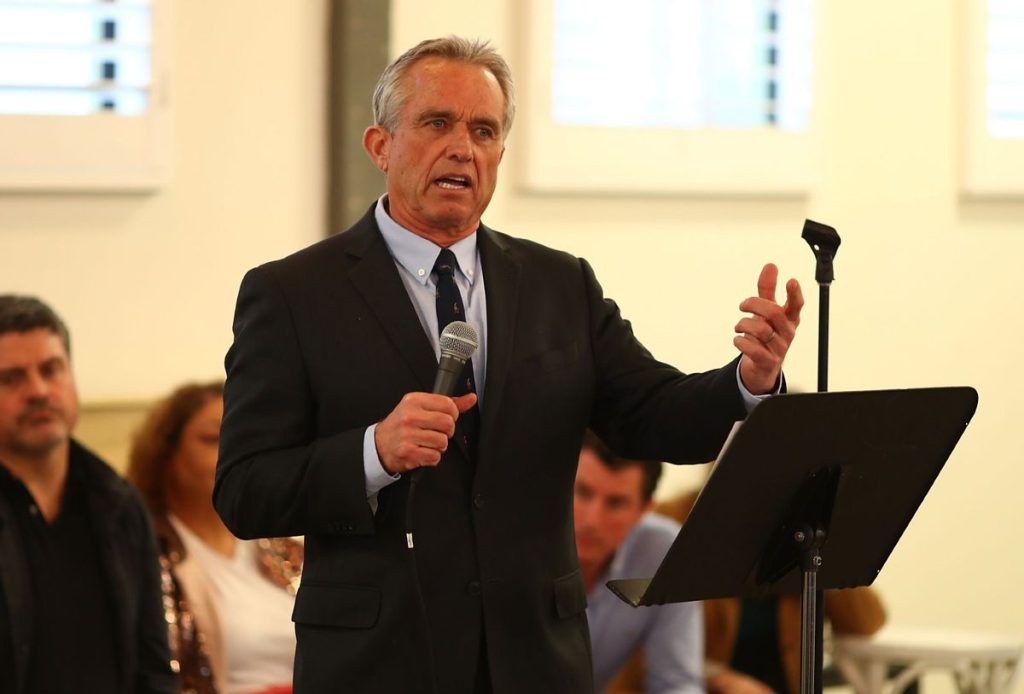 robert-f-kennedy,-jr.'s-anti-vax-nonprofit-removed-from-facebook-and-instagram