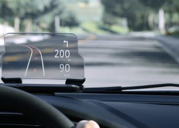 drive-safer-with-a-semi-transparent-navigation-display-that'll-keep-your-eyes-on-the-road