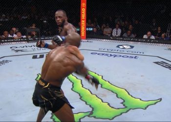 twitter-reacts-to-leon-edwards'-insane-head-kick-ko-of-kamaru-usman-to-win-title-…-–-yahoo!-sports