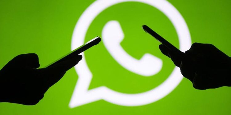 tips-for-reading-whatsapp-messages-privately-–-the-hans-india