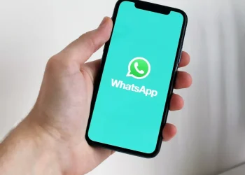 whatsapp-ios-beta-testers-get-new-'reaction-preview'-feature-in-chat-list-–-news9-live