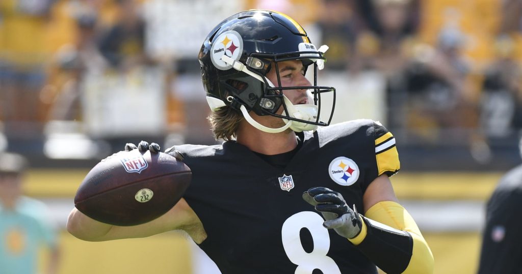 nfl-twitter-impressed-by-kenny-pickett's-performance-in-steelers-vs.-lions
