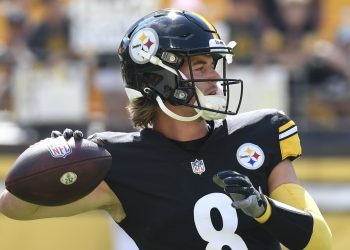 nfl-twitter-impressed-by-kenny-pickett's-performance-in-steelers-vs.-lions