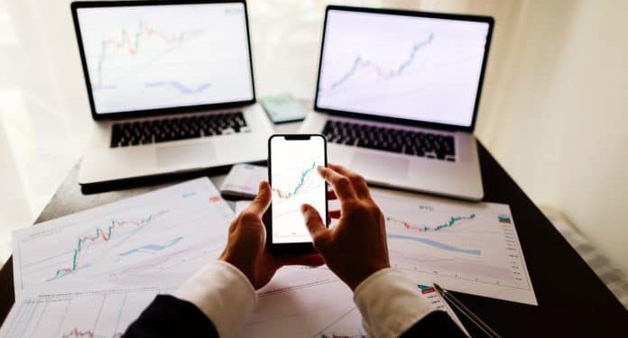 this-week's-hot-stock:-vimeo-inc.-(vmeo)-|-fosters-leader
