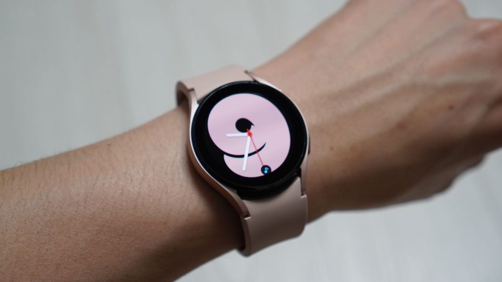 whatsapp-beta-teases-much-needed-feature-for-smartwatch-owners-|-techradar