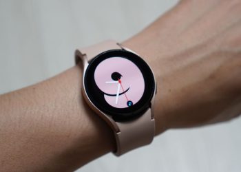 whatsapp-beta-teases-much-needed-feature-for-smartwatch-owners-|-techradar