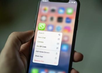 whatsapp-could-soon-allow-you-to-message-yourself-across-different-devices