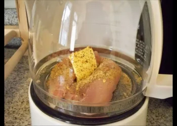 man-cooks-in-coffee-machine-to-'save'-company-money.-post-divides-people-|-trending