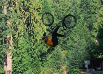 video:-emil-johansson,-nicholi-rogatkin,-ryan-howard-&-more-send-huge-tricks-at-…-–-pinkbike