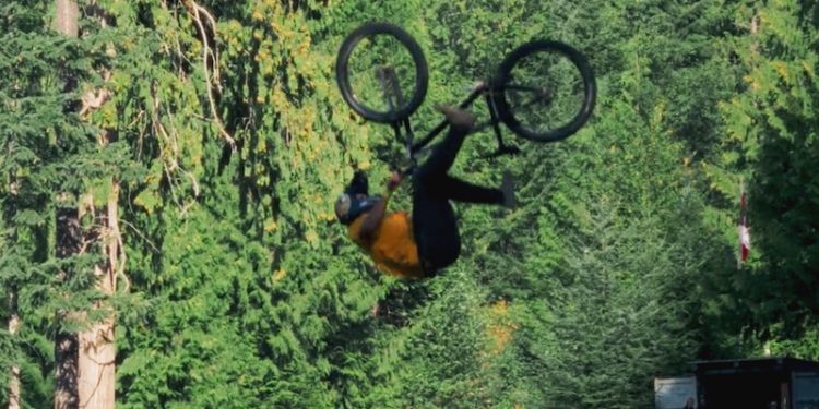video:-emil-johansson,-nicholi-rogatkin,-ryan-howard-&-more-send-huge-tricks-at-…-–-pinkbike