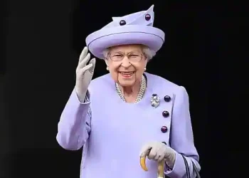 queen's-elizabeth-ii's-death-news-broke-on-twitter-before-bbc:-twitterati-mourns-|-mint