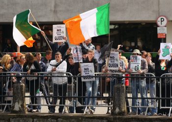 why-queen's-death-prompted-irish-twitter-to-discuss-potato-famine-–-newsweek