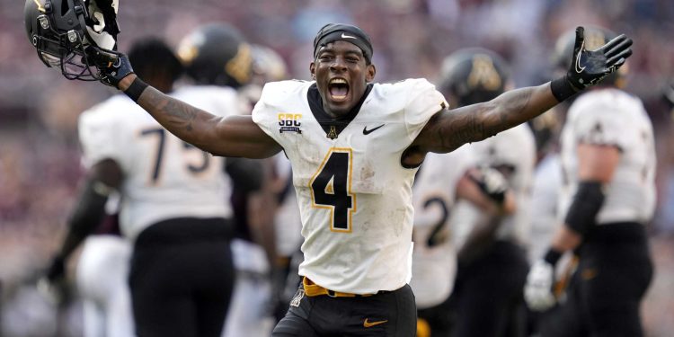 app-state-uses-2-turnovers-to-stun-no.-6-texas-a&m-17-14-–-houston-chronicle