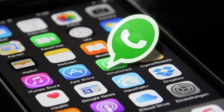 whatsapp-working-to-let-users-create-polls-in-group-chat-–-odishatv