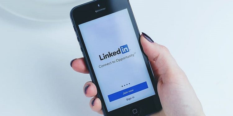 dwp-signs-potential-14m-deal-to-tap-linkedin-for-recruitment-–-publictechnology.net