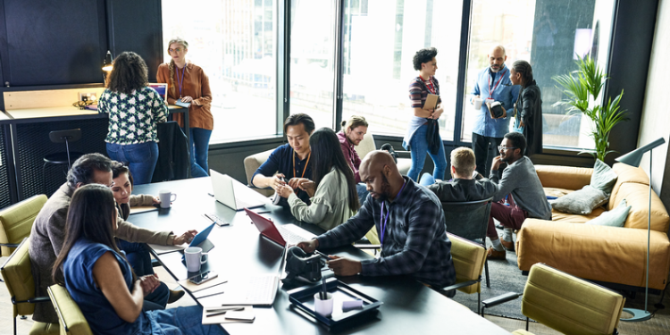 a-massive-linkedin-study-reveals-who-actually-helps-you-get-that-job
