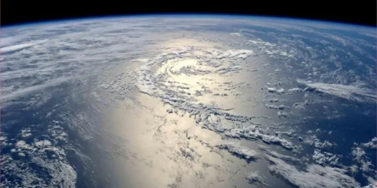 send-whatsapp-messages,-stickers,-gifs-to-celebrate-world-ozone-day-2022-know-how-|-how-to