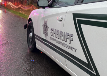 3-detained-after-reports-of-armed-student-at-clackamas-high-school-–-koin-6