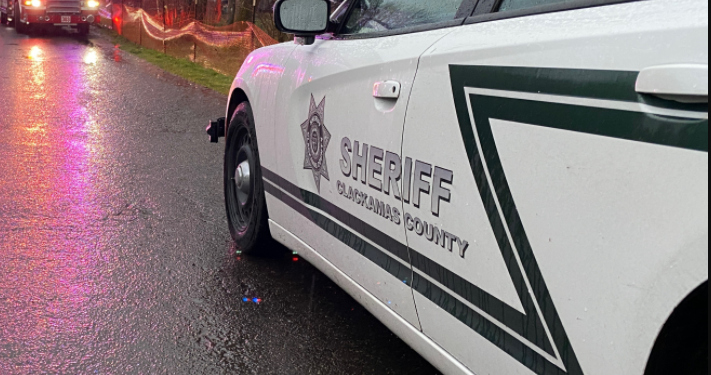 3-detained-after-reports-of-armed-student-at-clackamas-high-school-–-koin-6