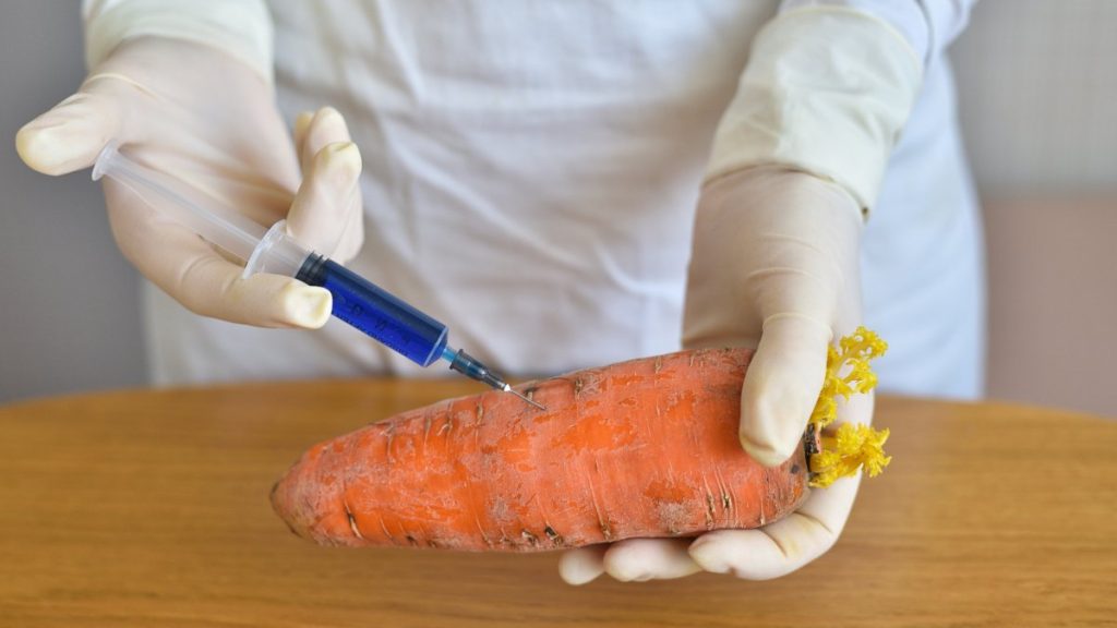 facebook's-anti-vax-carrot-emoji,-explained-–-mashable