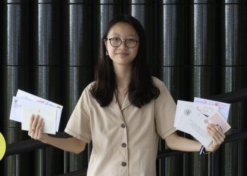 iridescent-royal-replies:-hong-kong-teen's-instagram-documents-letters-she-receives-from-…