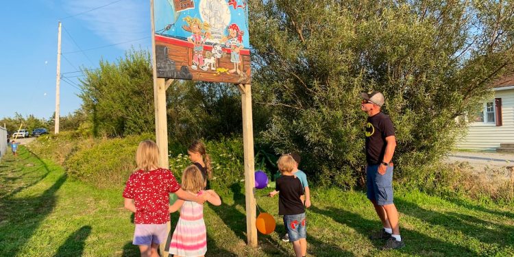 'excited-to-see-people-use-it':-grand-re-opening-of-community-playground-celebrated-in-…