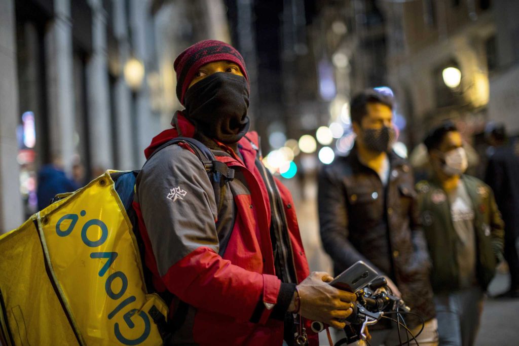 spain-fines-delivery-app-glovo-79m-euros-for-labor-violation-–-houston-chronicle