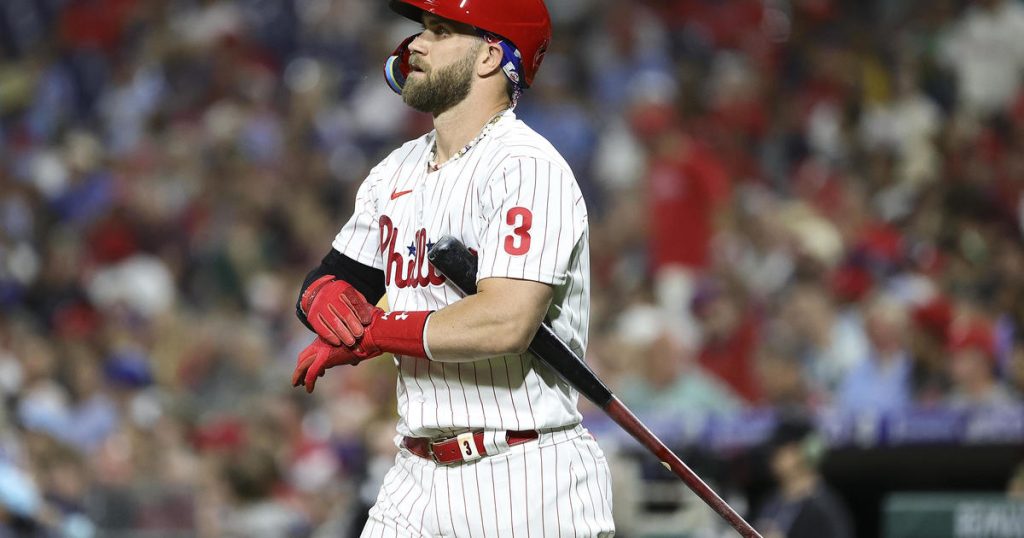 phillies-outslugged-by-blue-jays-to-open-final-homestand-of-season-with-5th-straight-loss