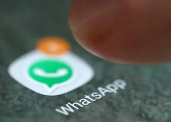 internet-calling-apps-like-whatsapp,-zoom,-skype-may-soon-need-telecom-licence