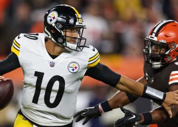mitchell-trubisky-panned-on-twitter-for-uninspiring-play-in-steelers'-loss-to-browns
