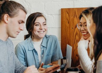 the-10-best-linkedin-learning-courses-to-improve-your-communication-skills-–-makeuseof