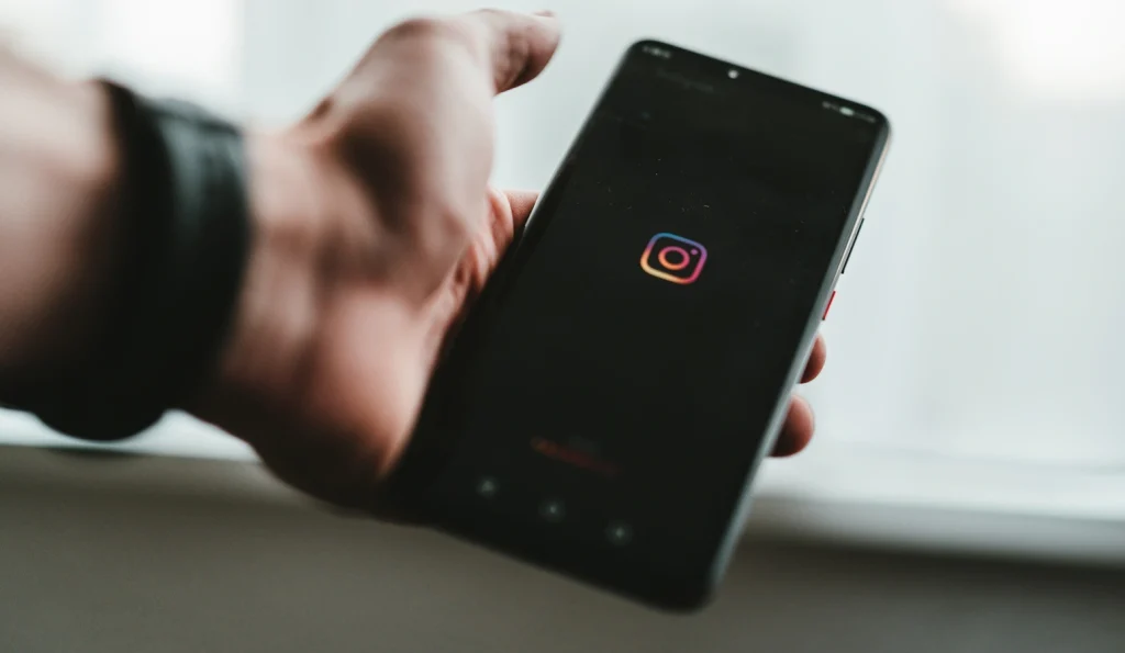 instagram-working-on-feature-to-shield-users-from-lewd-dms:-report-–-hindustan-times