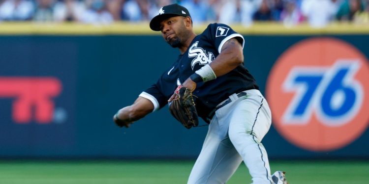 elvis-andrus-'would-love'-to-return-to-white-sox-in-2023,-is-willing-to-shift-to-2nd-base
