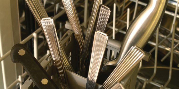 should-you-point-silverware-up-or-down-in-the-dishwasher?-–-southern-living