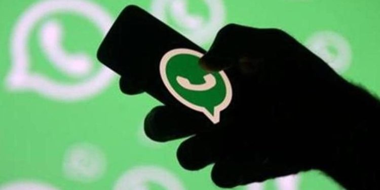 centre-warns-whatsapp-users,-cautions-them-against-hacker-attack-via-video-call