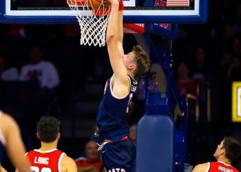 big-night:-'quick-twitch'-henri-veesaar,-new-boxer-oumar-ballo-lead-wildcats-at-red-blue-game