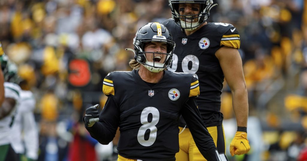 kenny-pickett-praised-by-twitter-despite-up-and-down-day-in-steelers'-loss-to-jets