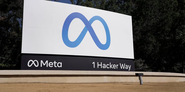 facebook-parent-meta-to-shrink-some-offices-as-it-adapts-to-hybrid-work-|-fox-business