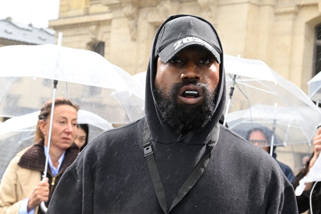 kanye-west-on-instagram:-'breonna-taylor's-mom-said-it-first,'-blm-is-a-'fraud'-|-fox-news