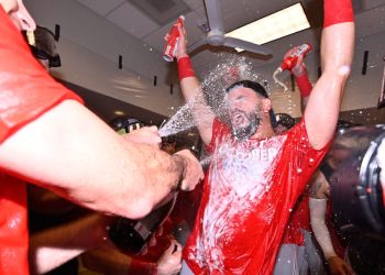kyle-schwarber-celebrates-playoff-win-with-dance-in-phillies-clubhouse-–-cincinnati-enquirer