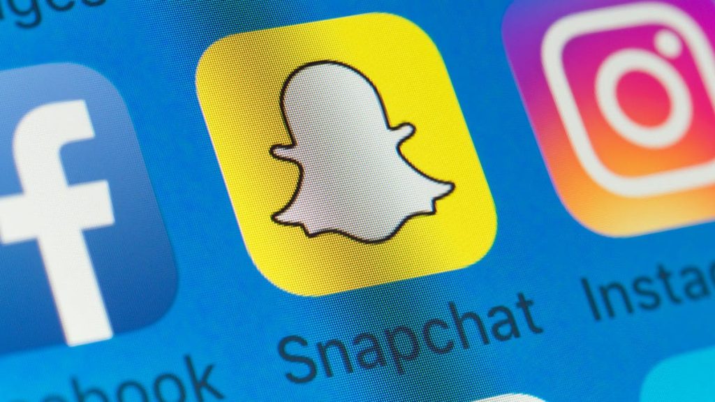 fact-check:-no,-snapchat-filters-are-not-a-facial-recognition-database-–-usa-today