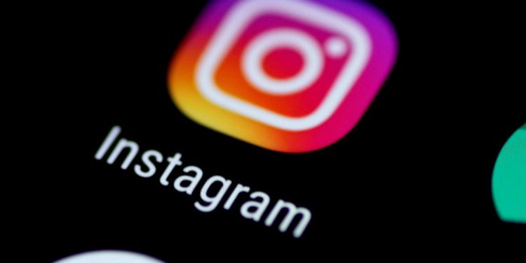 instagram:-how-to-'switch-to-professional-account'-and-check-insights