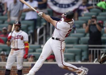 after-an-opening-nlds-loss,-braves-look-to-regroup-–-wsb-radio