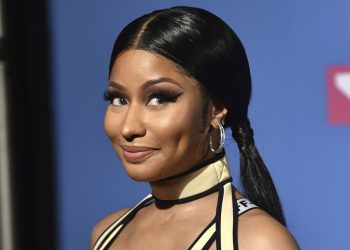 nicki-minaj's-swipe-at-grammys-for-changing-song-category-pulls-latto-into-twitter-feud
