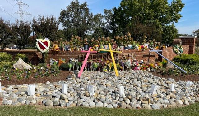 at-vigils,-online,-community-rallies-to-support-families-of-raleigh-mass-shooting-victims-–-wral
